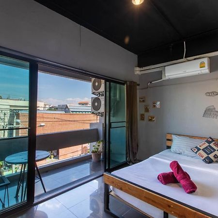 La Belle Nuit House Hostel Τσιάνγκ Μάι Εξωτερικό φωτογραφία