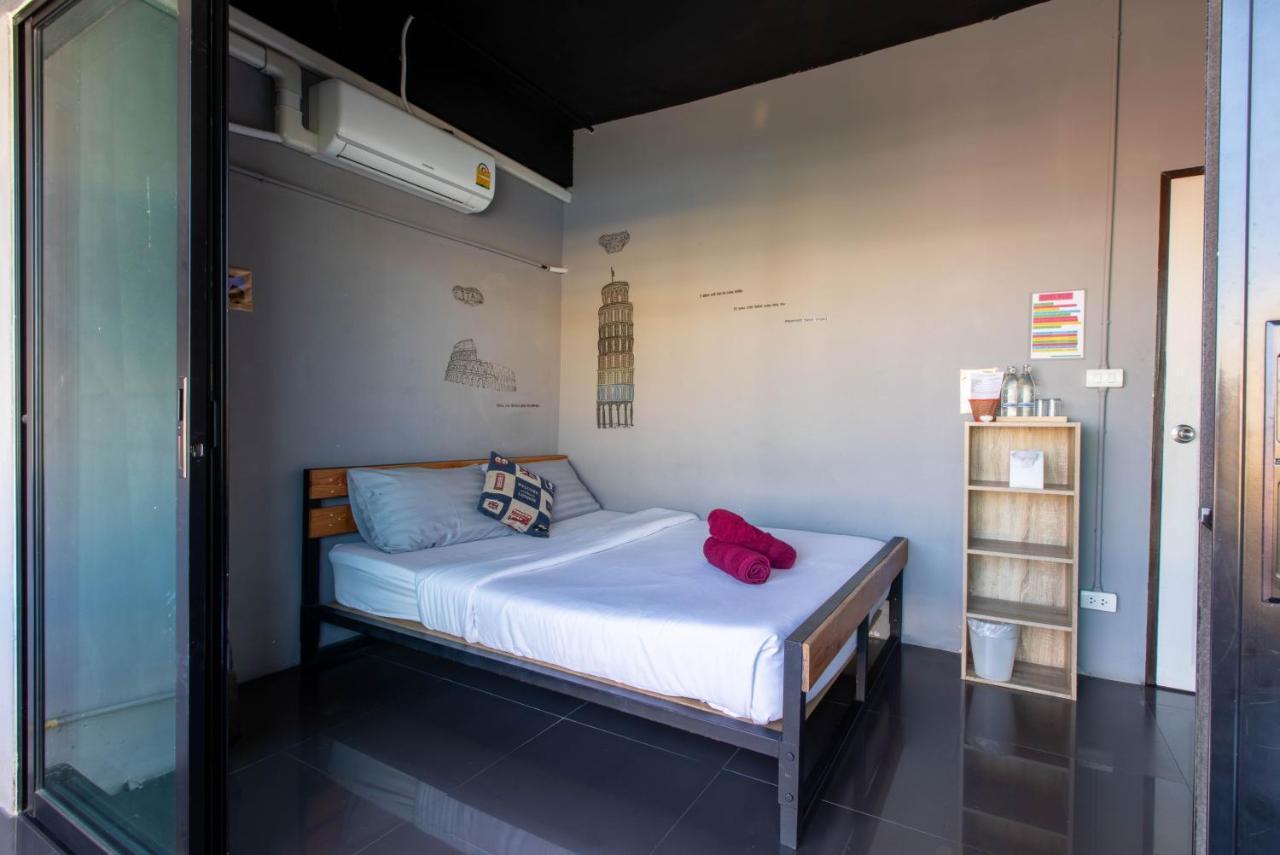 La Belle Nuit House Hostel Τσιάνγκ Μάι Εξωτερικό φωτογραφία