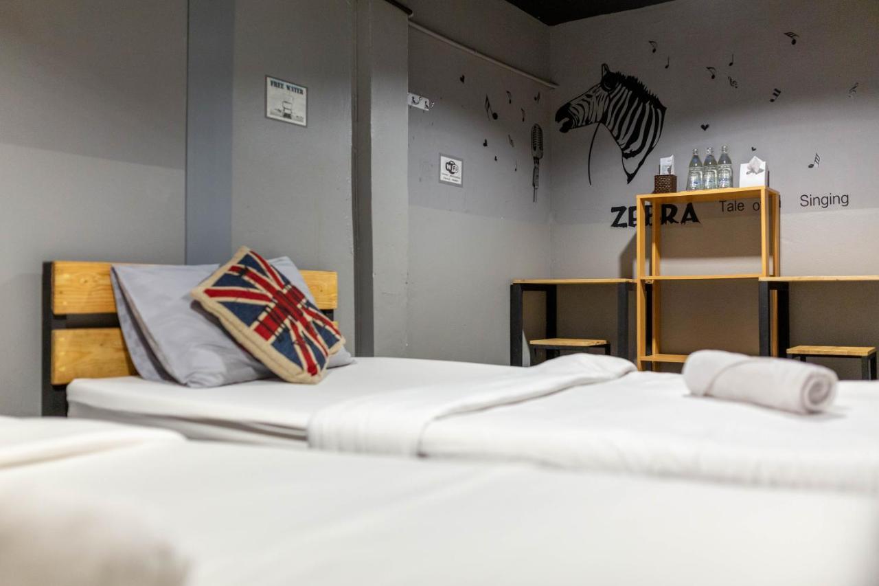 La Belle Nuit House Hostel Τσιάνγκ Μάι Εξωτερικό φωτογραφία