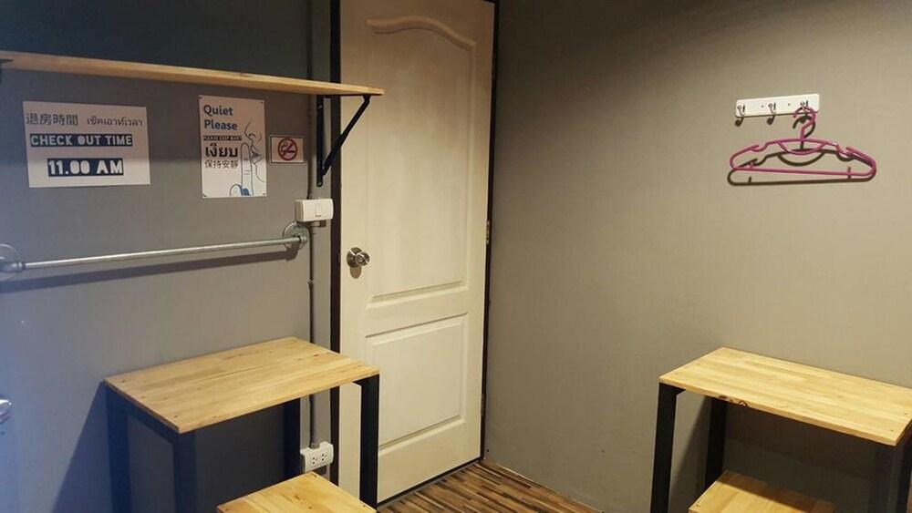 La Belle Nuit House Hostel Τσιάνγκ Μάι Εξωτερικό φωτογραφία
