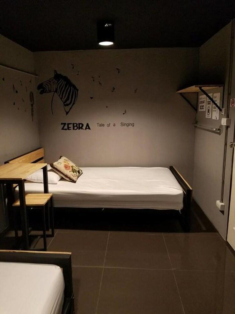 La Belle Nuit House Hostel Τσιάνγκ Μάι Εξωτερικό φωτογραφία